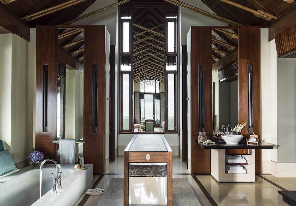 Water Villa at One&Only Reethi Rah, view 3